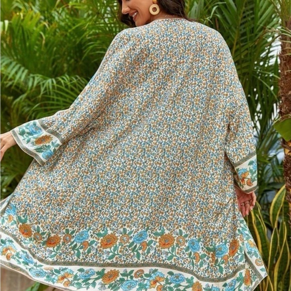 NWOT Shein Floral Kimono - Picture 2 of 2